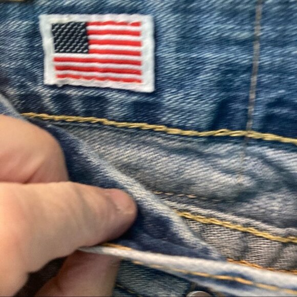 TRUE RELIGION Sz 30 X 34 Ricky  Light Medium Wash Distressed Jeans - Picture 10 of 14